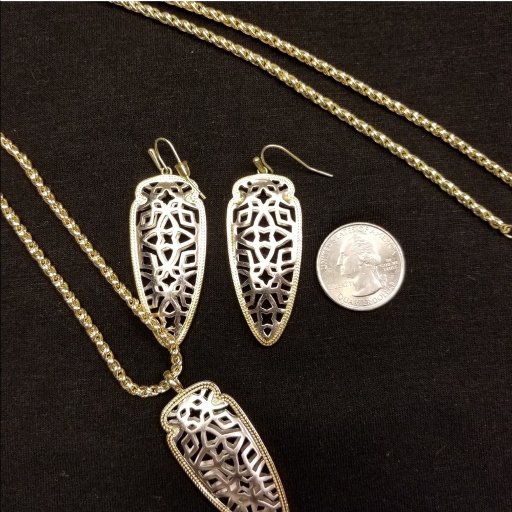 Kendra Scott-  arrow earring/necklace set.